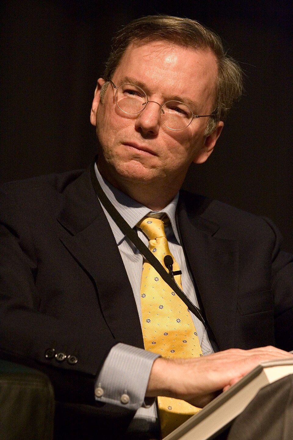 Google endine juht Eric Schmidt sai õpilastelt AI-teemale reageerides negatiivse vastuvõtu
