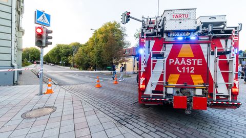 Päästjad päästsid Emajõkke hüpanud mehe ja kustutasid tulekahju Tartus