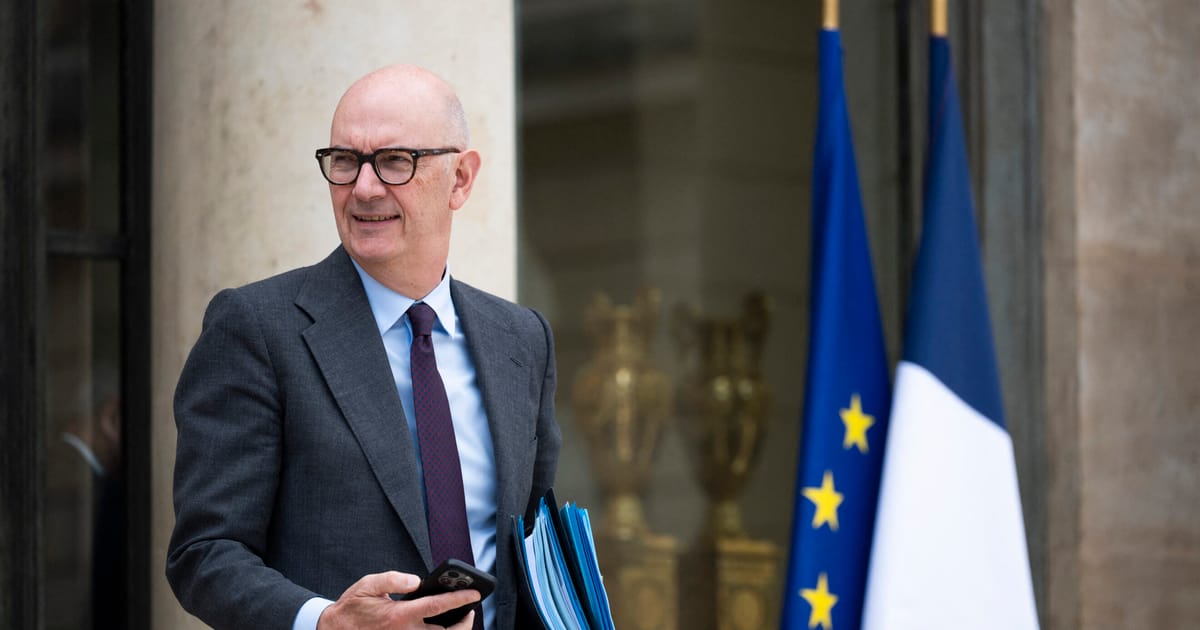 Prantsuse valitsus korrigeerib Pariisis 2027. aasta eelarve puudujäägi sihte