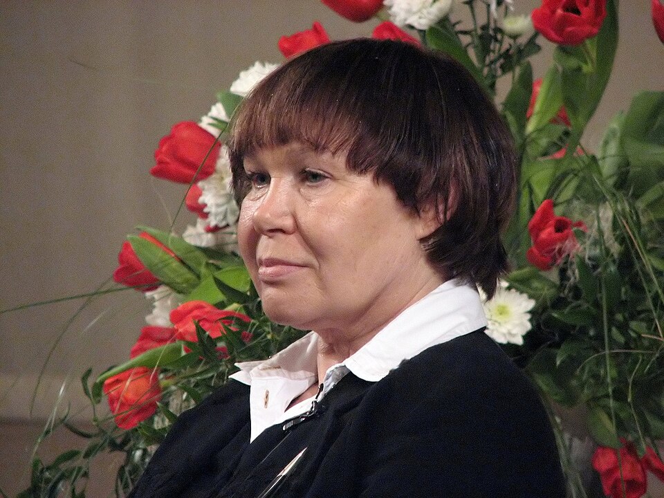Viivi Luige «Seitsmes rahukevad» ja lapse brutaalne maailmataju