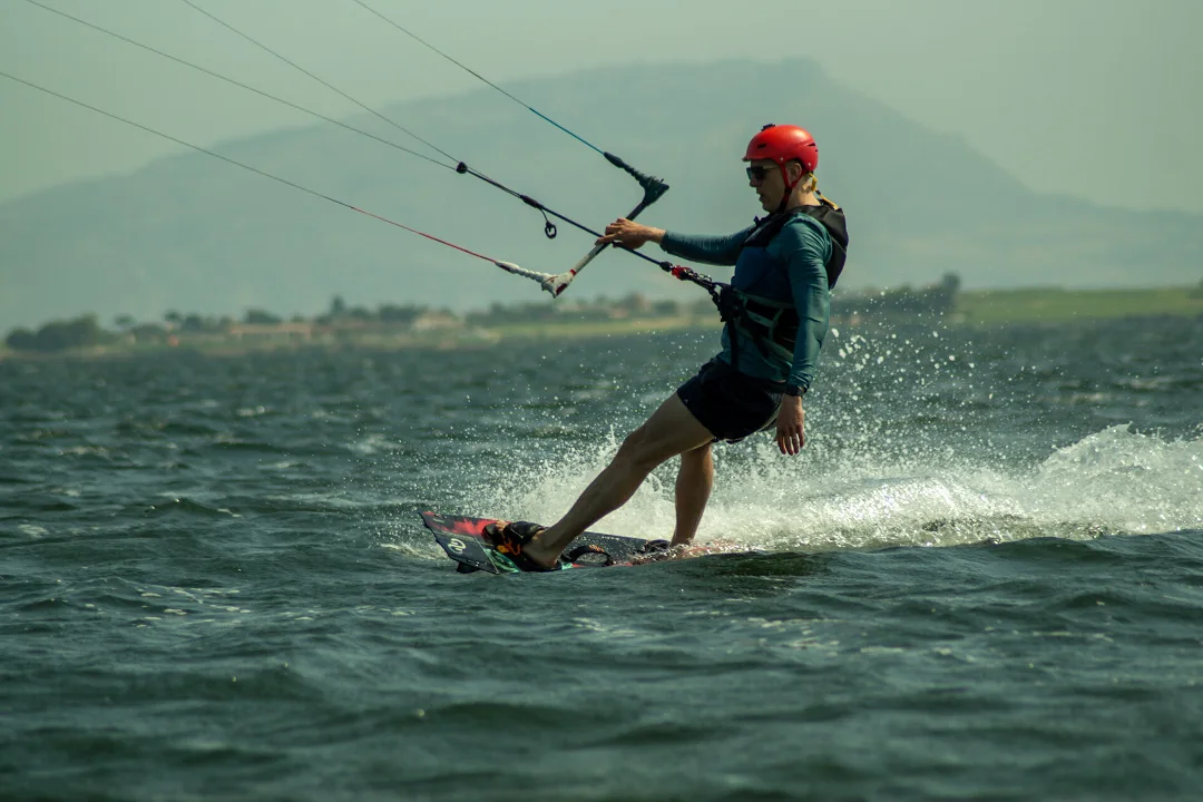 Journalist Johannes Tralla discovers kitesurfing: wife gave him a course as a gift