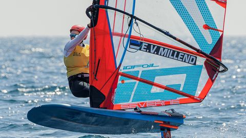Kaks Eesti purjepaati muljetavaldavas esinemises Hyeres'i regatil