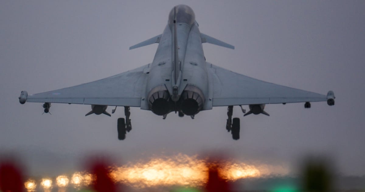 Suurbritannia saadab Saudi Araabiasse hävituslennukid kaitseks husiitide rünnakute eest