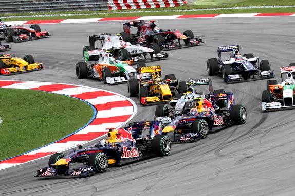 Rahvusvaheline Autoliit FIA lubab Vene ja Valgevene pilootidel taas oma lippu ja hümni kasutada