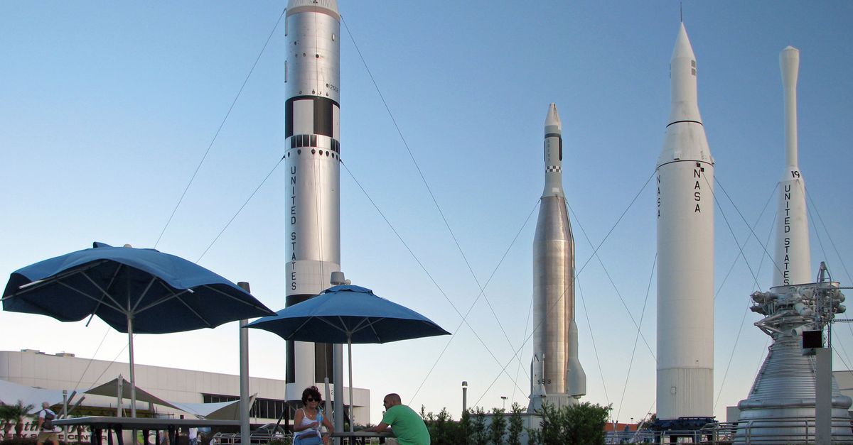 Kennedy kosmosekeskuse ümbruses kogunevad tuhanded Artemis missiooni vaatajad