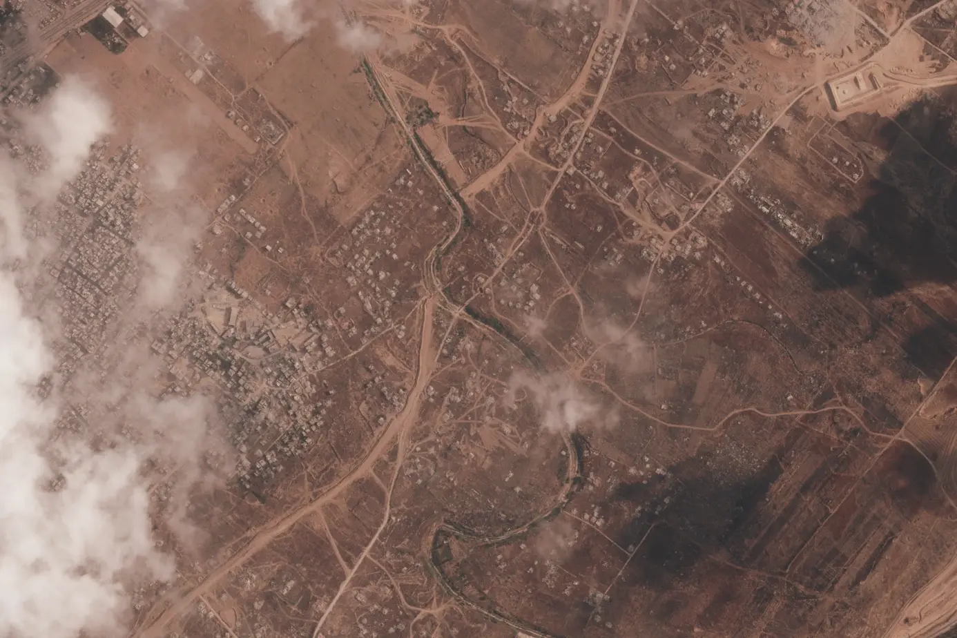Iisrael rajab Gaza sektorisse üle 23 kilomeetri pikkuse maavallide süsteemi