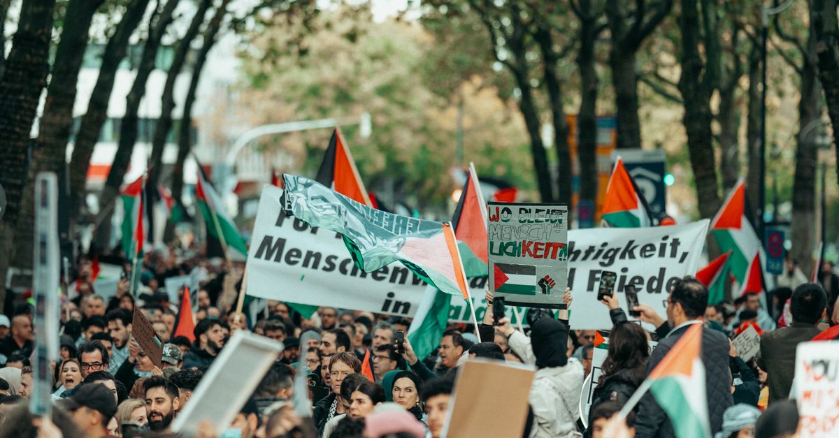 USA sisserände vastased aktivistid hirmutavad ametnikke naabritele kaarte saates