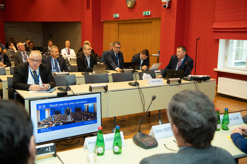 Riigikogu vanematekogu alustas Tallinnas presidendivalimiste arutelusid