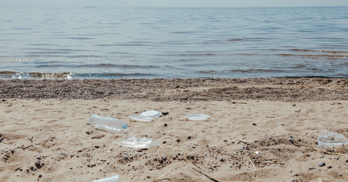Venemaa Musta mere rannikul valitseb kaos: naftasaaste, droonirünnakud ja tühistatud lennud