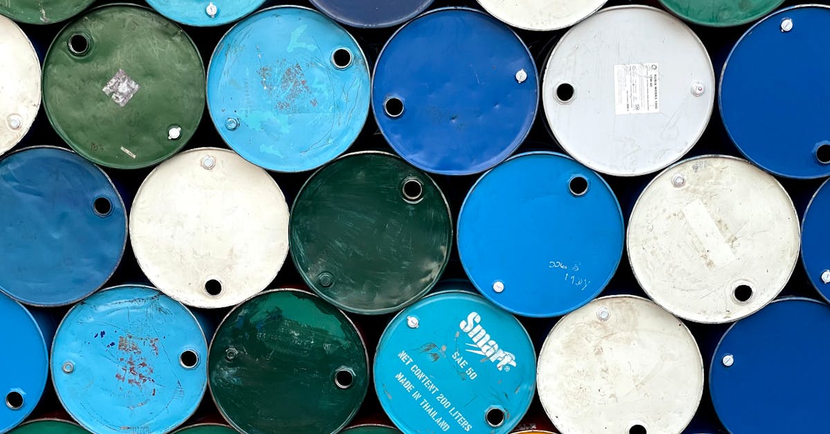 Нефть Brent превысила 111 долларов за баррель