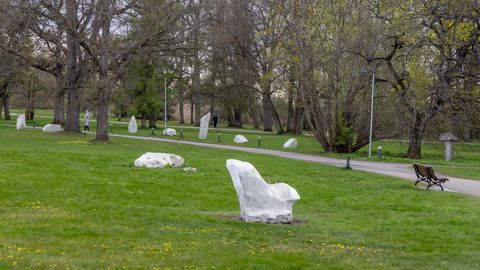 Pärnu Rannapark saab uuenduskuuri skulptuuride alleel