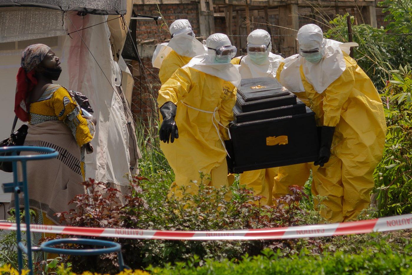 Kongo Demokraatlikus Vabariigis peatati Kinshasa lähedal laev võimaliku Ebola-ohu tõttu