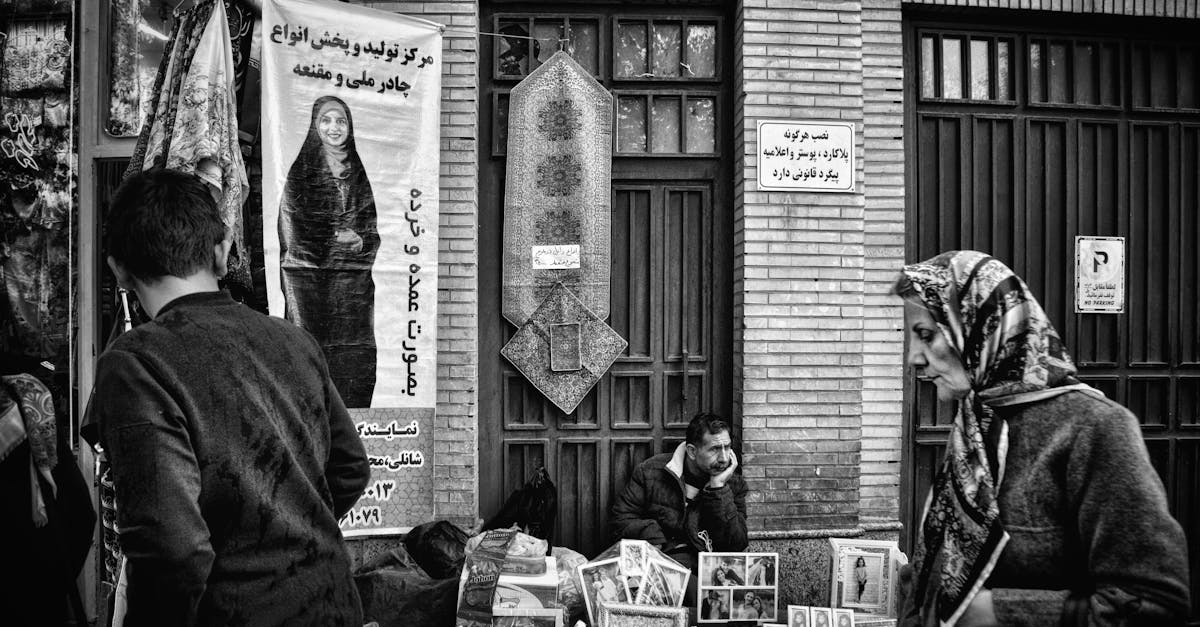 Tehran Streets Busy But Iran Faces Economic Crisis and War Risk