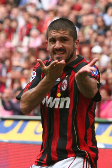 Itaalia jalgpalli peatreener Gattuso astus ametist tagasi