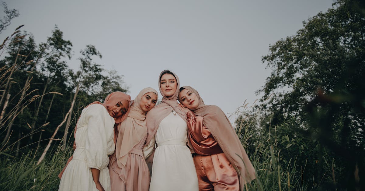 Muslim Designers Blend Fashion Traditions at Paris Fashion Week