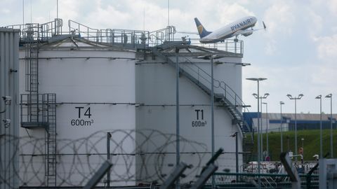 Brüssel otsib lahendust lennukikütuse puudusel