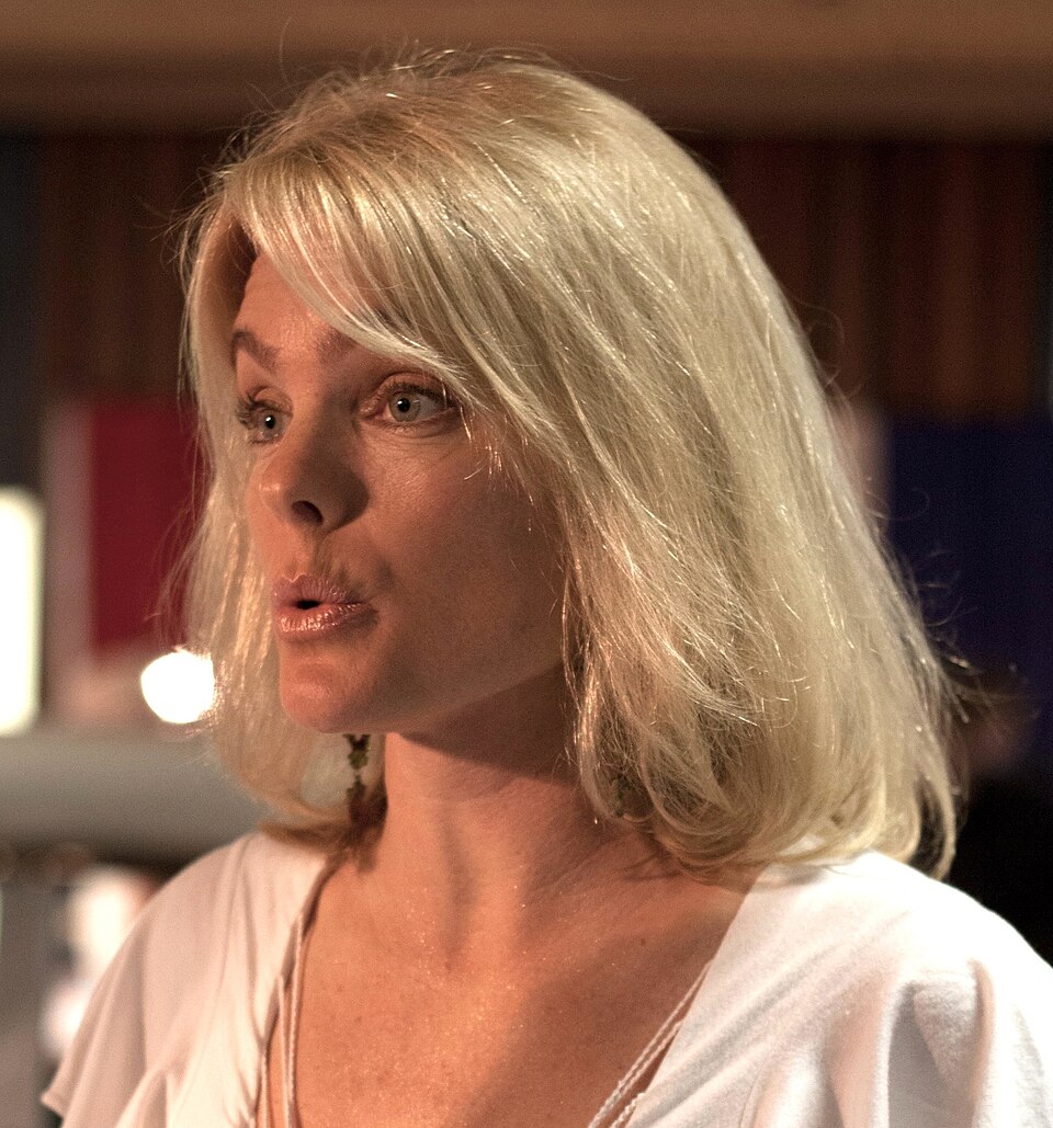 Eesti juurtega «Rannavalve» staar Erika Eleniak avas USA-s konto Onlyfansis
