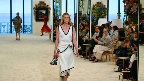 Chanel šokeeris moemaailma ekstravagantse jalanõuga