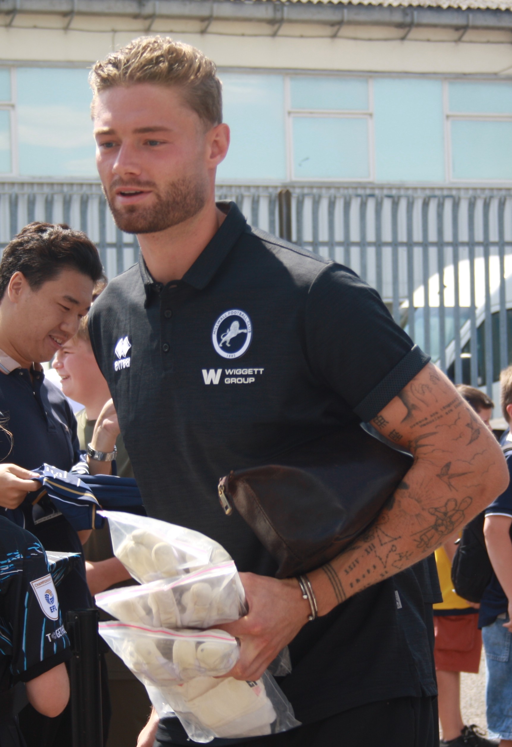 Londonis: Taani väravavaht Lukas Jensen viis Millwalli Inglismaal liigakarika järgmisse ringi