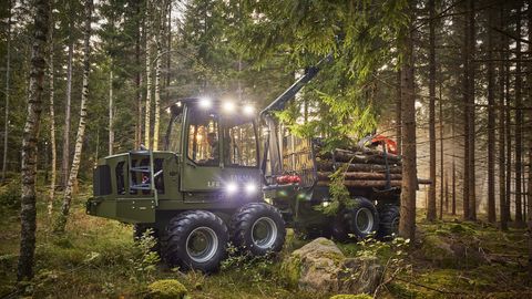 Uus kompaktne forvarder vähendab metskäitluse keskkonnamõju