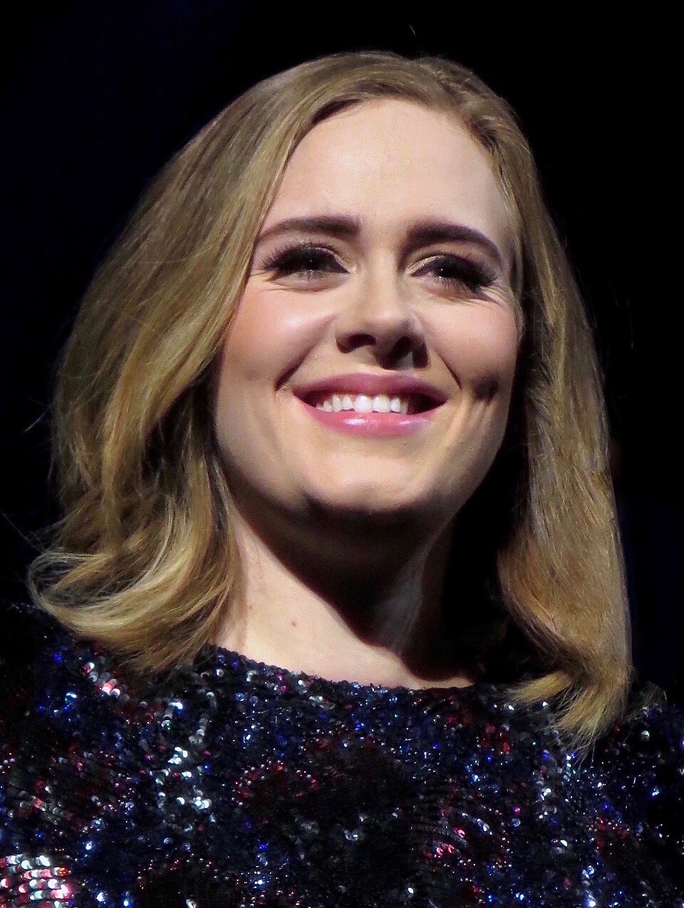 Adele on Londonis tagasi ja kirjutab uut muusikat