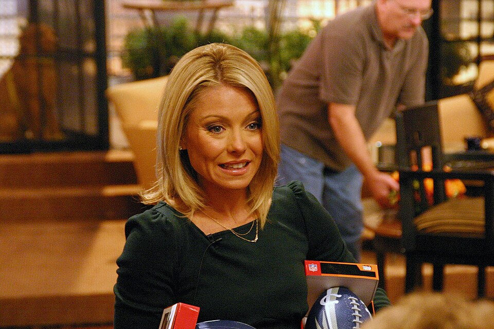 Kelly Ripa kõige ebamugavamad hetked telesaadetes jäävad meelde