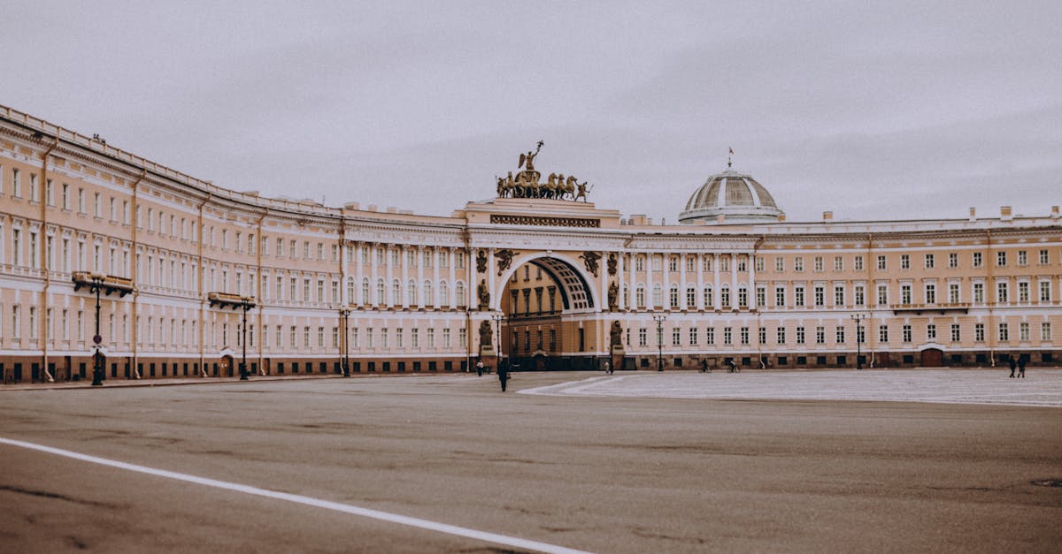Петербург сократит зрителей парада 9 мая до 300 человек