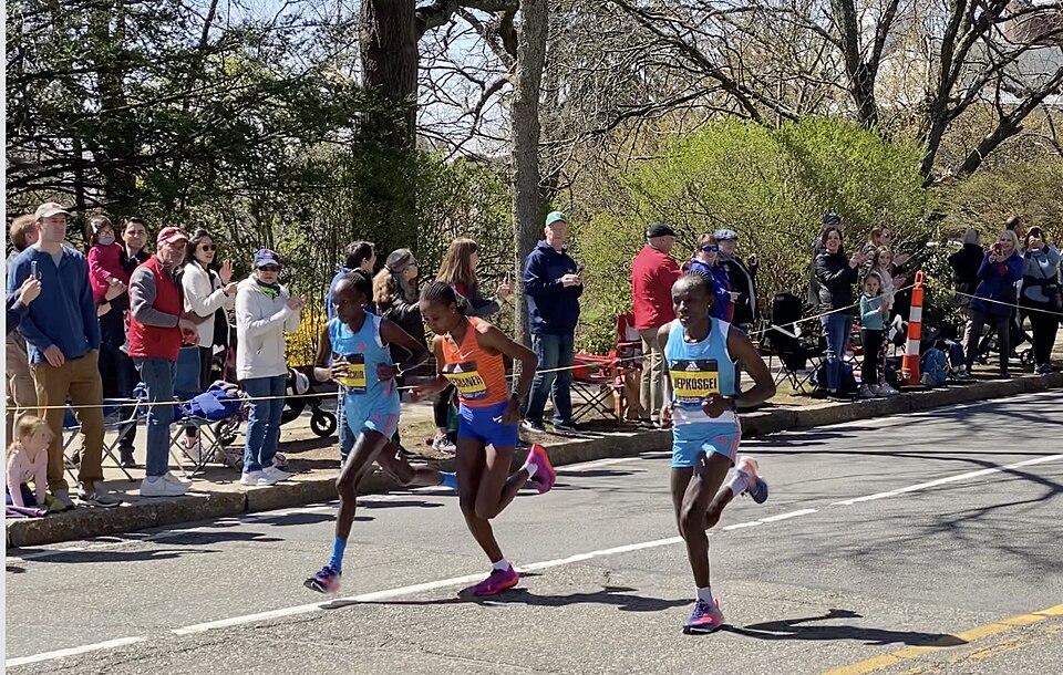 Maailmameister Jepchirchir loobus Londoni maratonist