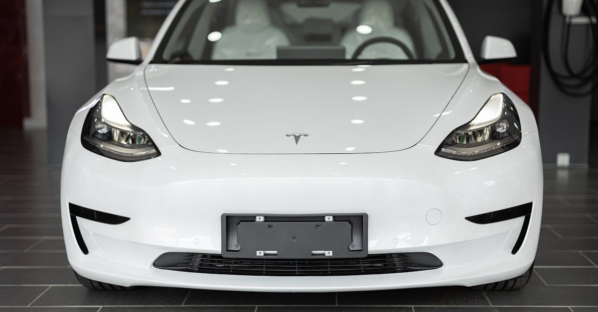 Tesla alustab elektriautode müüki Lähis-Idas