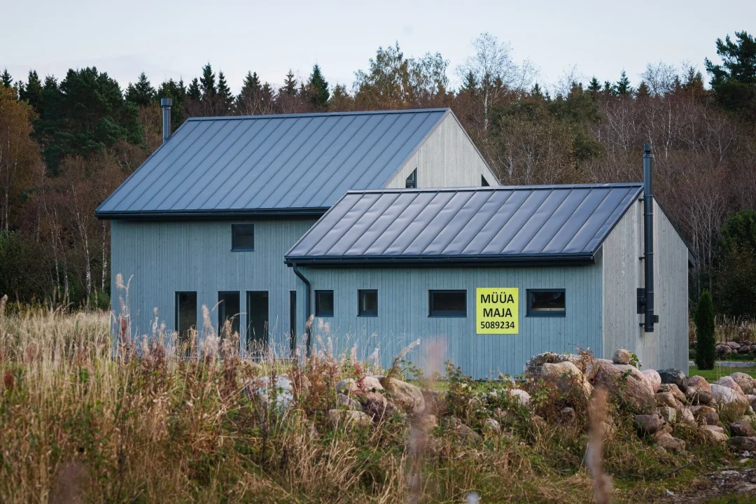 Kinnisvaratehingud Eestis: mida peavad ostja ja müüja enne notarisse minekut tegema?