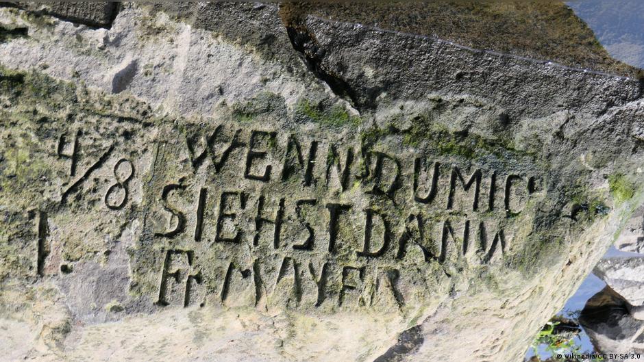 Näljakivid Děčínis: mida ajaloolised veetaseme markerid Elbe jões tegelikult tähendavad