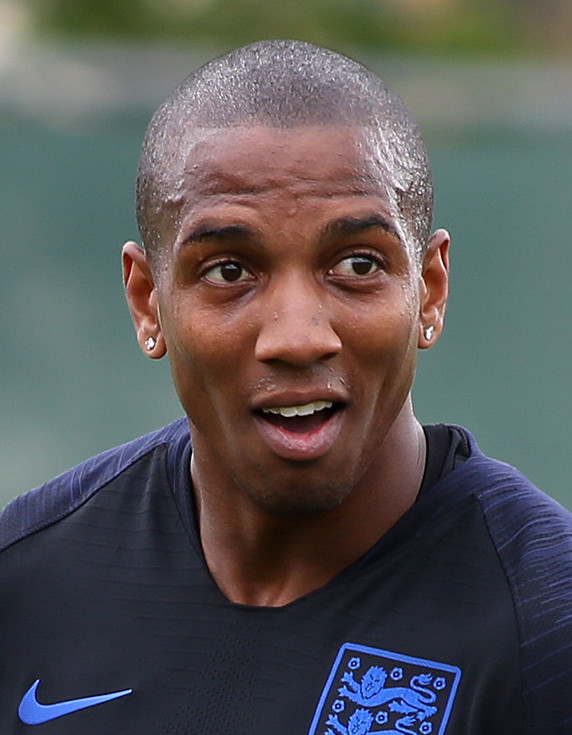 Ashley Young lõpetab jalgpallurikarjääri 40-aastaselt