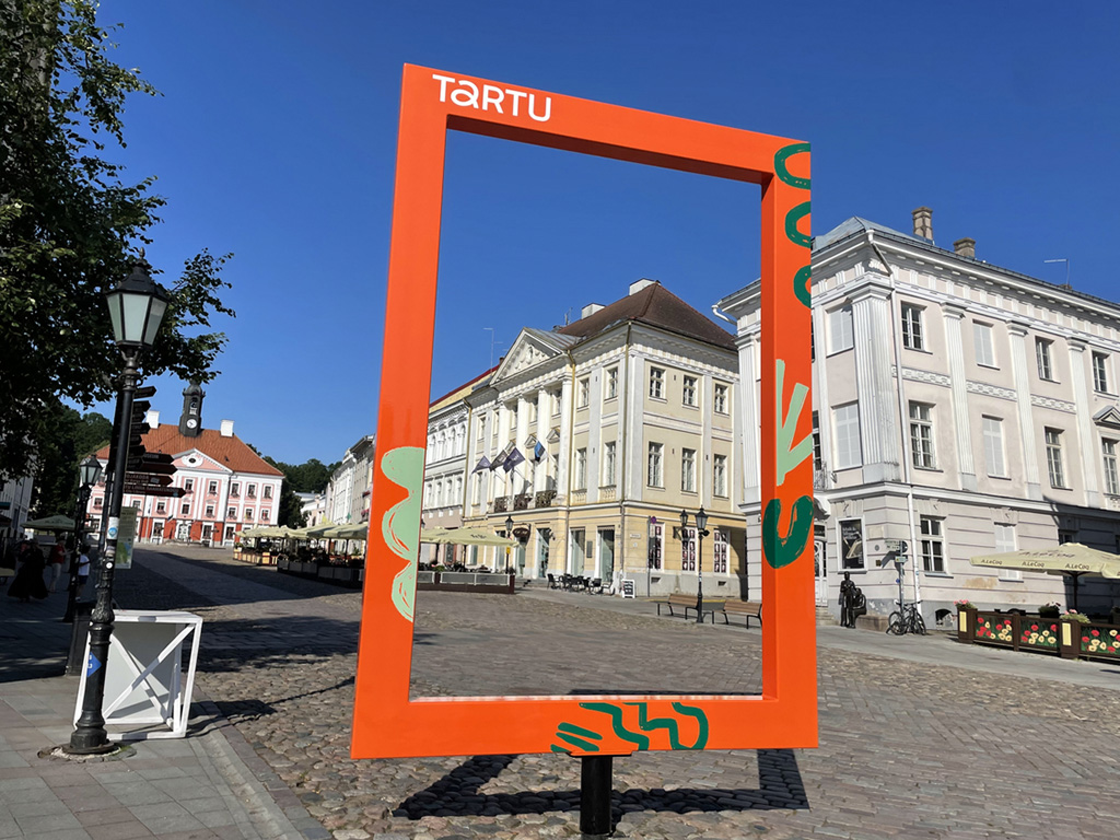 Tartu valmistub kriisideks: avalike varjumiskohtade akendele paigaldatakse turvakile
