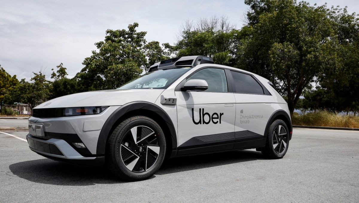 Uber saadab teedele 500 andmekogumissõidukit