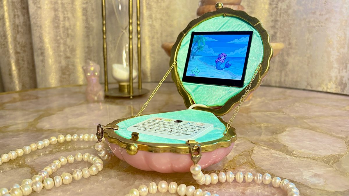From Handbag to Laptop: Women Build Beautiful Cyberdecks Against Big Tech