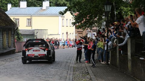 Rally Estonia toob maailma võimsaimad ralliautod Tartu Raekoja platsile