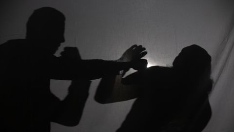 Politsei vahistas purjus mehed vägivallatsemise eest Tartus