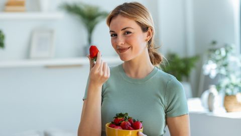 Многие не знают: точки на поверхности клубники — на самом деле не семена