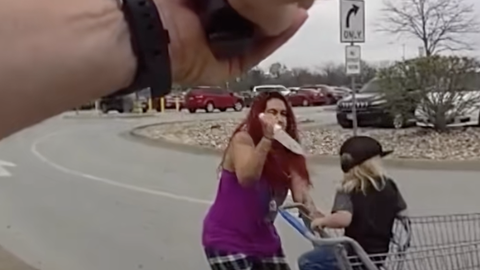 USA: politsei tulistas pussitajat Walmarti juures