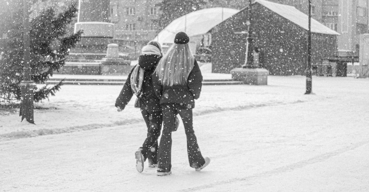 Москву завалило снегом в конце апреля