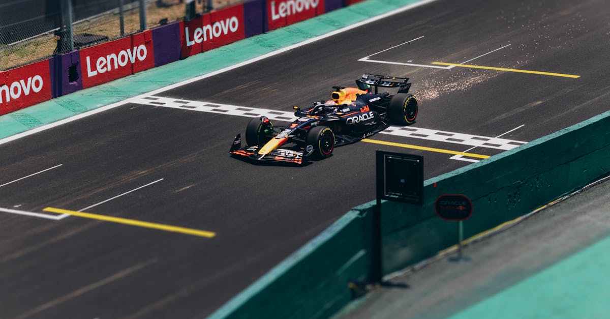 Формула-1: Red Bull в кризисе и сравнение болидов