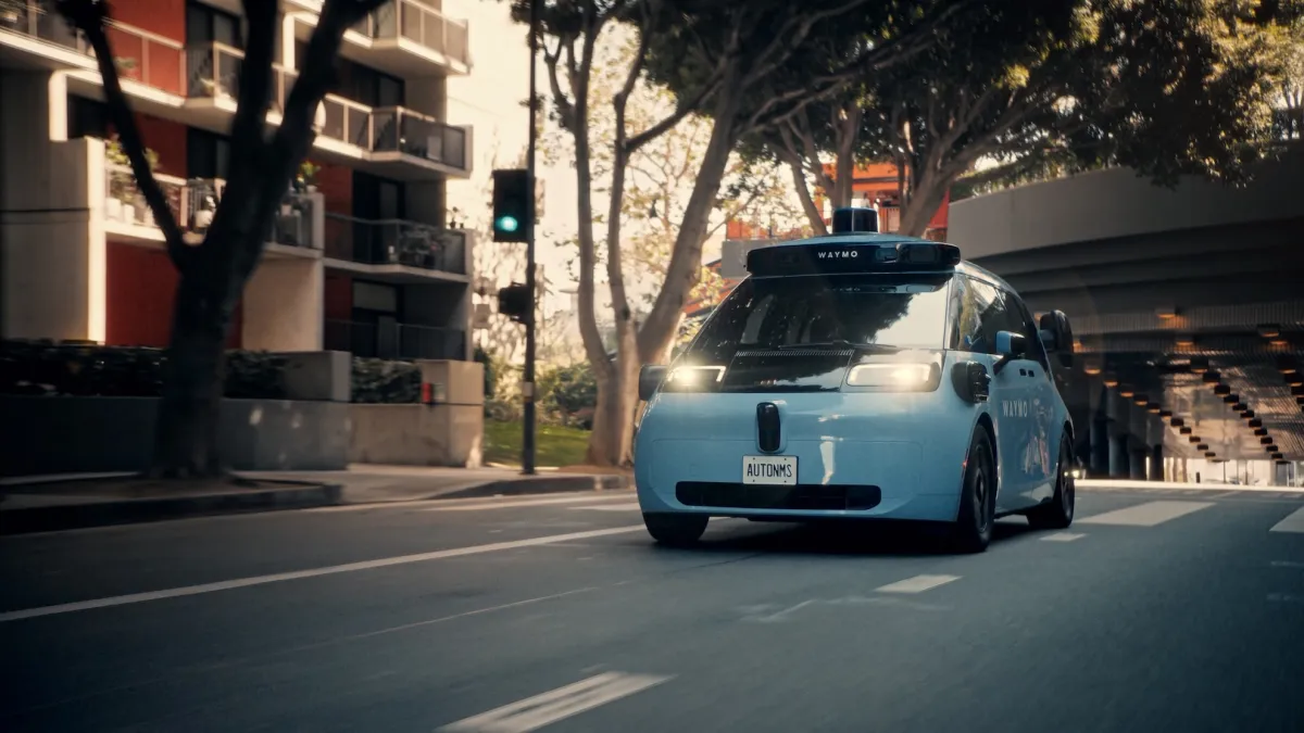 Waymo toob Los Angeleses, Phoenixis ja San Franciscos tänavatele uue robotakso Ojai