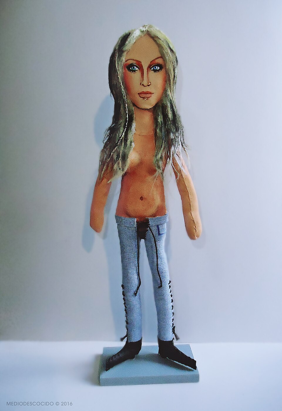 Christina Aguilera uus look lahingusse astunud