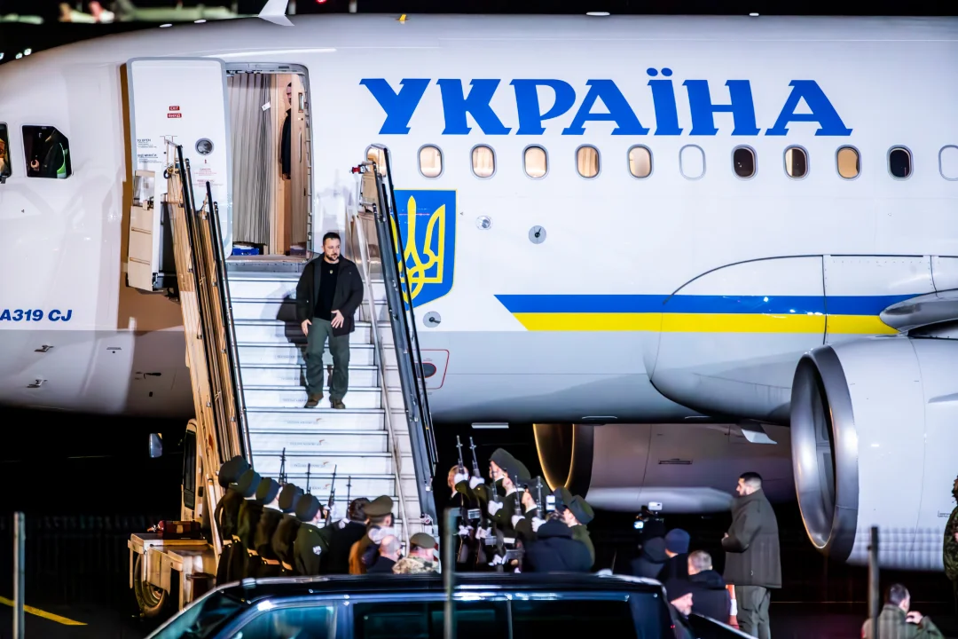 Zelenskõi lennuk vältis Moldova õhuruumis droonikokkupõrget; Ukraina tabas Siberi gaasirajatisi