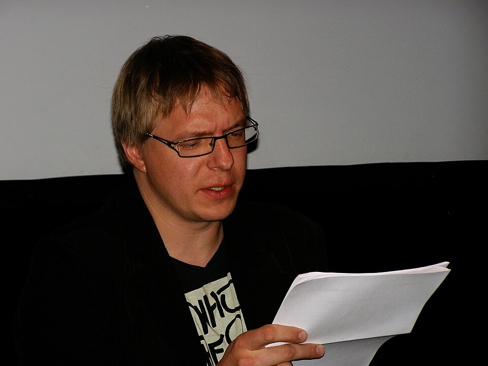 Uus novellikogu: Urmas Vadi vaatleb «Armastuse hambajäljed» inimlikkuse varje