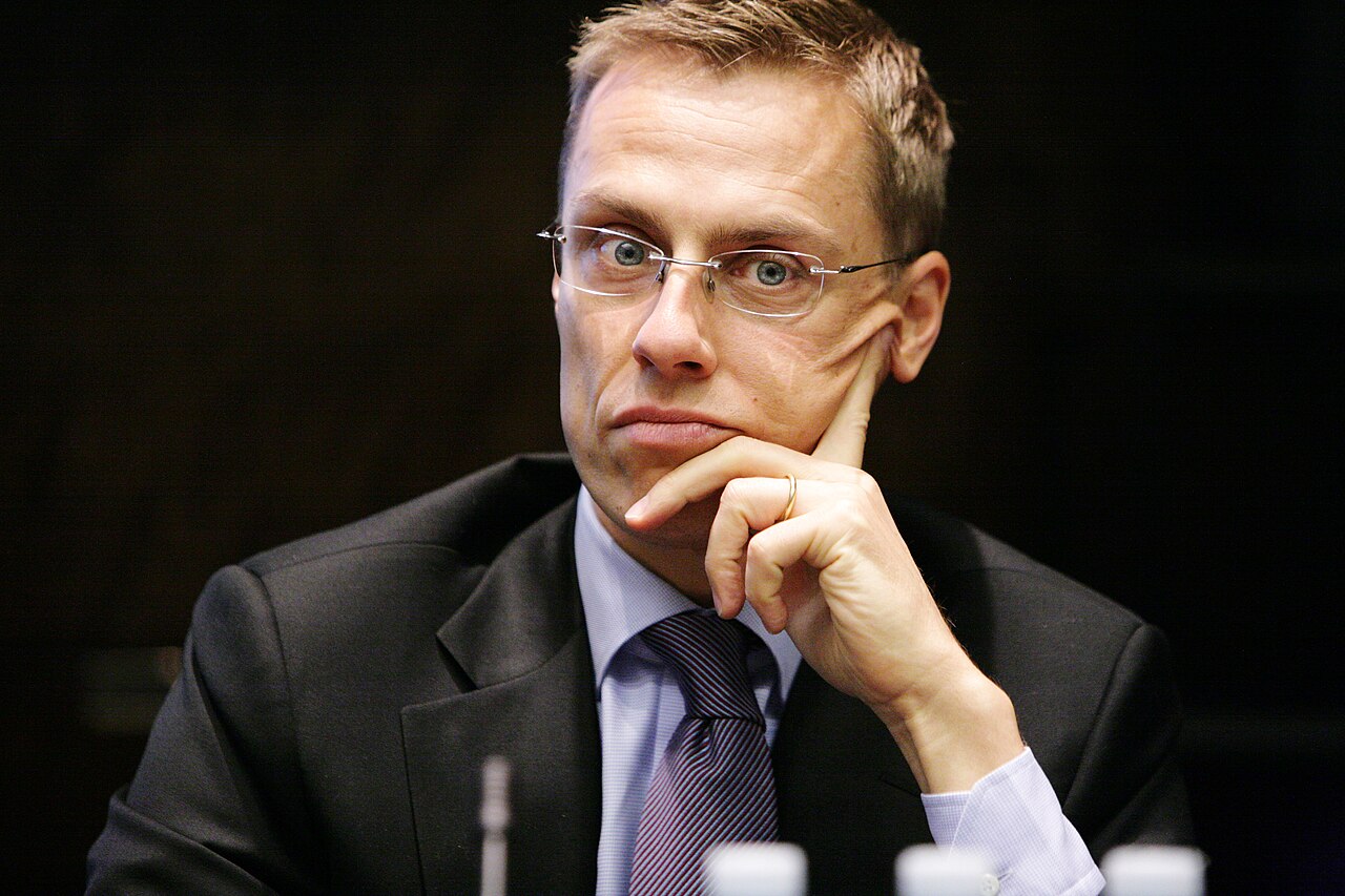 Soome president Alexander Stubb nõuab Starlinki piirangute kaotamist Ukraina rünnakutele Venemaal