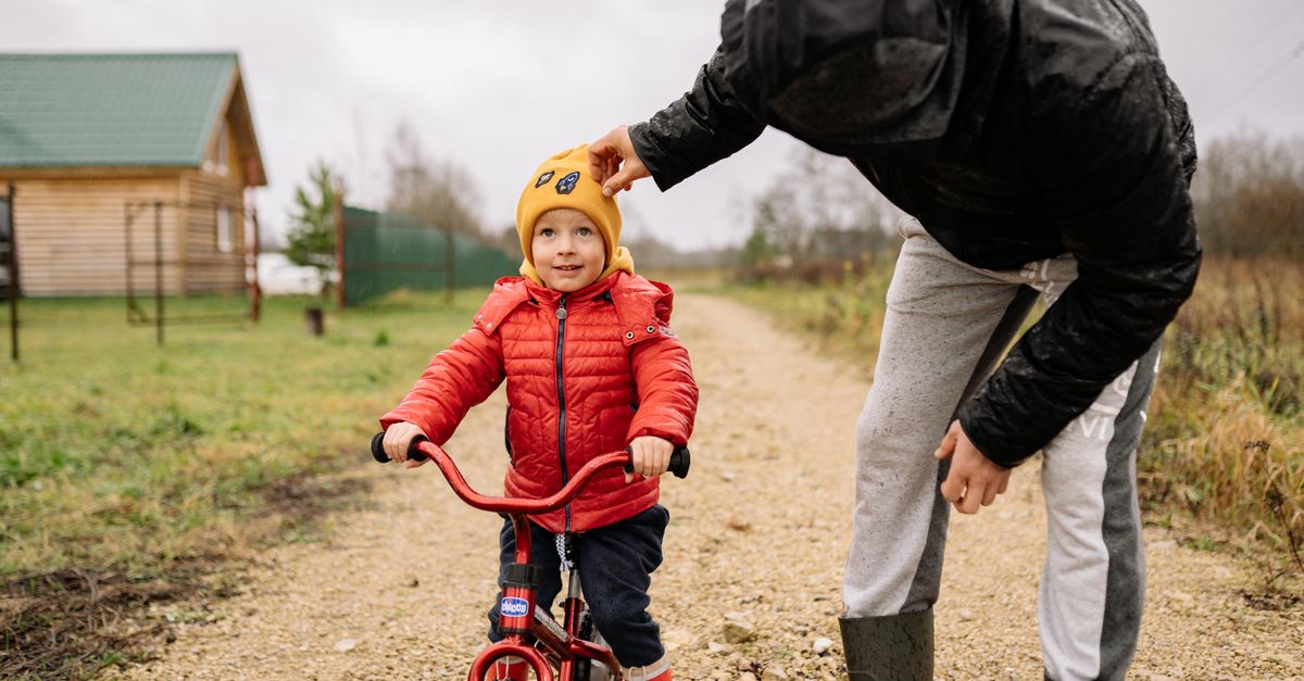 Father-Daughter Bike Adventures Capturing Hearts Online