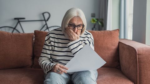 70-year-old American woman discovers by chance she was sold on the black market as an infant