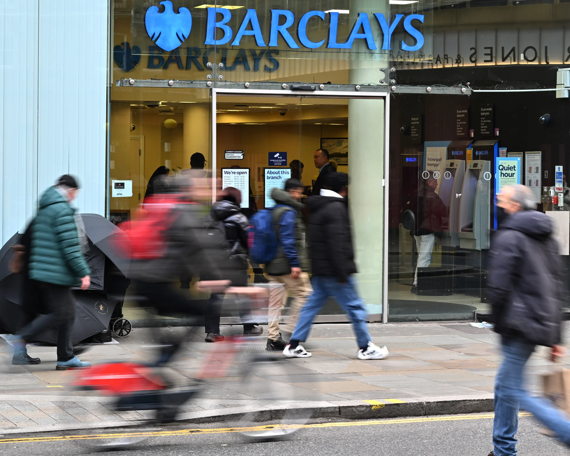 Barclays vähendab Ühendkuningriigis ja maailmas töötajate arvu 5000 võrra