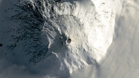 Mount Erebus in Antarctica Ejects Gold Particles Daily